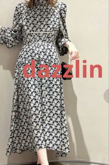 dazzlin 꽃무늬 롱 원피스 네이비 정가 11000엔