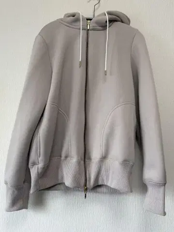 RIVE DROITE 스펀지 종이상자 ZIP 후드티