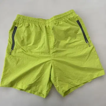 라코스테 라임 그린 숏팬츠