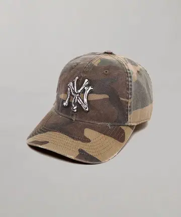 studios BASICKS x F.M.C.D camo NY cap