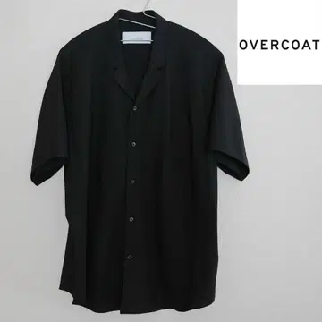 OVERCOAT 블랙 반팔 셔츠