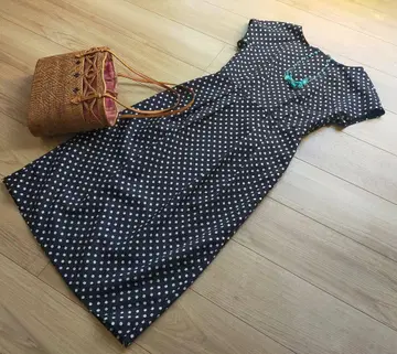 새상품 STRAWBERRY FIELDS 스트로베리 필드 도트 무늬 원피스