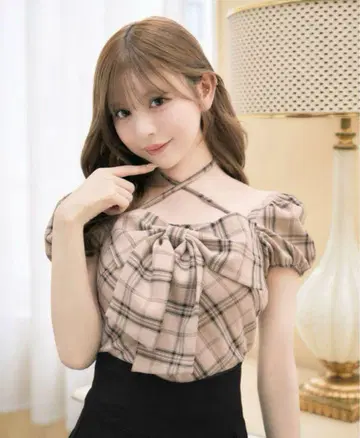 미셸 마카롱 빅 리본 블라우스 베이지