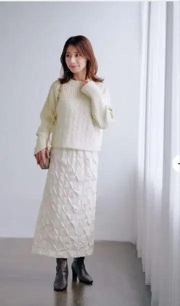 COHINA 다이아 자수 스커트