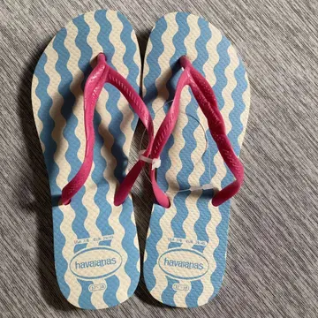 havaianas 비치 샌들 파랑 x 화이트 파도 무늬 37/38