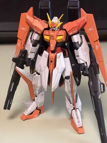 HG 아리오스 건담 도색 완료품