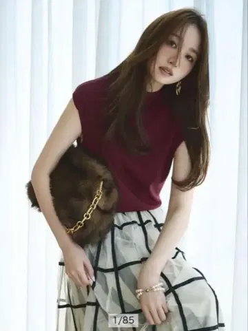JUSGLITTY 하이넥 루즈핏 니트