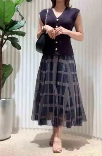 스나이델 플로키 샤샤 스커트