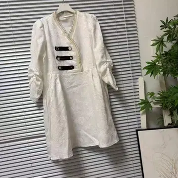자수 화이트 원피스 긴팔