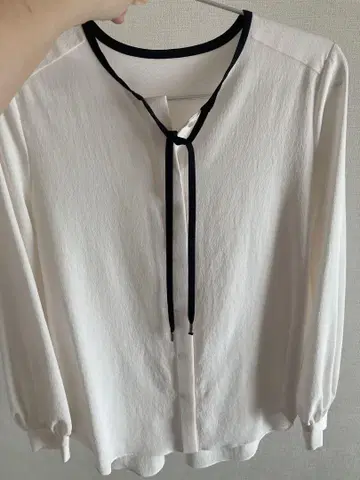 라 토탈리테 블라우스 프리