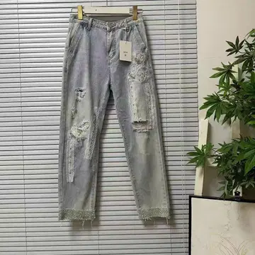 라이트 블루 데미지 스트레이트 데님
