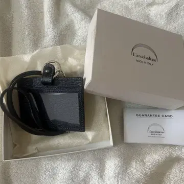 L'arcobaleno 가죽 패스 케이스
