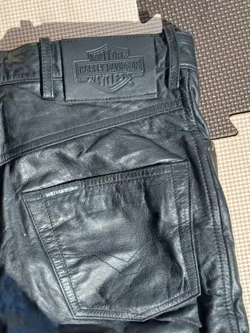 Harley-Davidson 블랙 가죽 스키니 팬츠