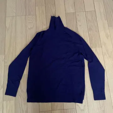 UNIQLO +J 터틀넥 하이 게이지 스웨터
