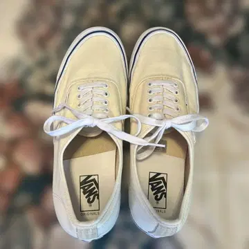Vans Vault LX Authentic