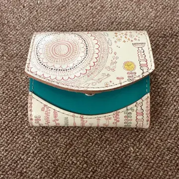 코지라이후 쿠아트로 갓츠