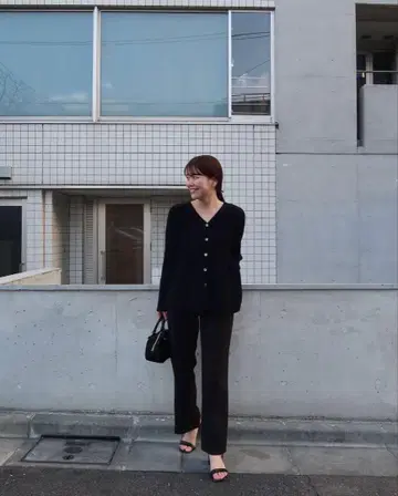 BASEMENT online 페플럼 리브 니트 가디건