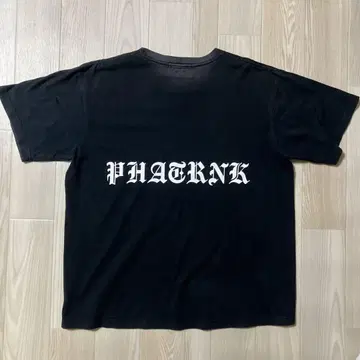 PHATRNK 올드 잉글리시 티셔츠