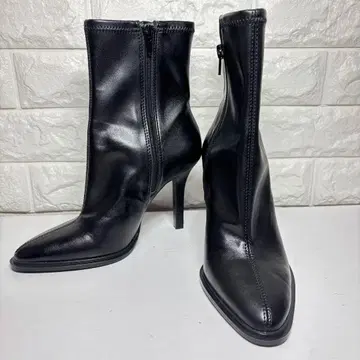 거의 새상품 ZARA 35 숏부츠 핑힐 스틸레토