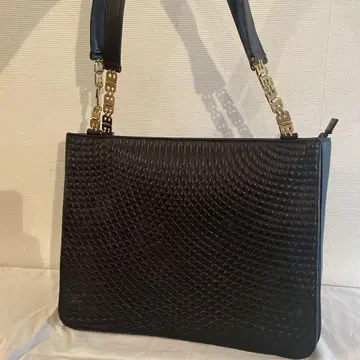 [새상품급] BALLY 발리 가죽 퀼팅 체인 숄더백