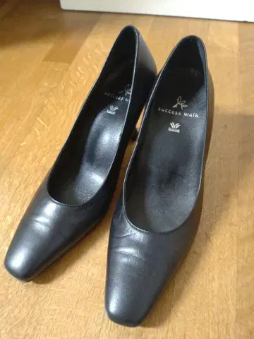 와코루 서세스워크 22.5cm C 5cm 힐 시착만 한 상품