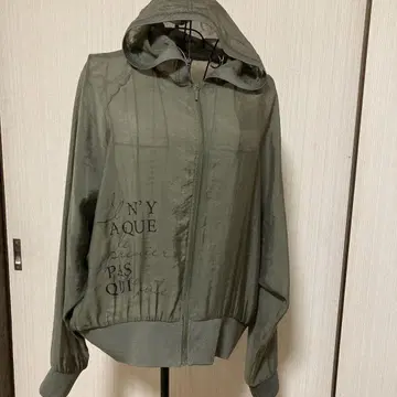 후드티 달린 점퍼