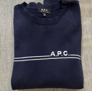 새상품급 A.P.C. 네이비 크루넥 니트 스웨터 S