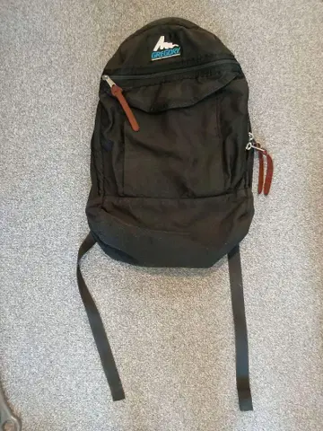 그레고리 파랑 택 블랙 백팩