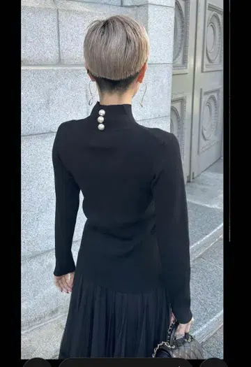 JENNE 대형 펄 터틀 니트 M
