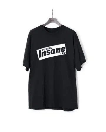 ESSAY INSANE T셔츠 블랙