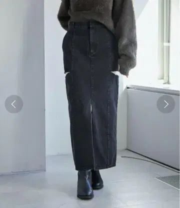 블랙 데님 타이트 스커트 슬릿 포함