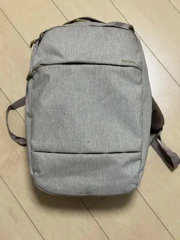 INCASE 백팩