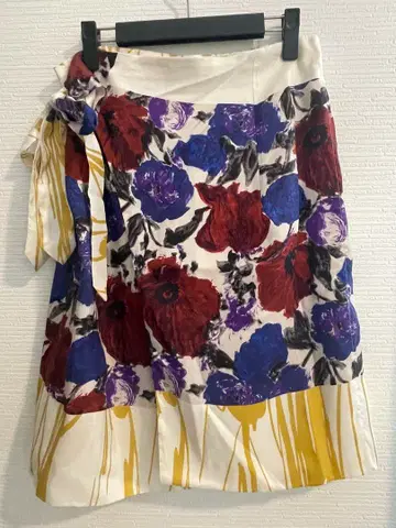 드리스반노튼 DRIES 플라워 프린트 실크 스커트 38 벨기에제