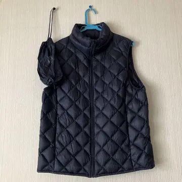 UNIQLO XL 네이비 퀼팅 다운 베스트