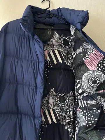UNIQLO 마리메꼬 울트라 라이트 다운 네이비 M