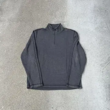 Eddie Bauer half zip trainer