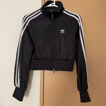 adidas 크롭 트랙 자켓 숏 기장 미니 기장