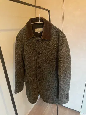 MARGARETHOWELL Harris Tweed 헤링본 자켓