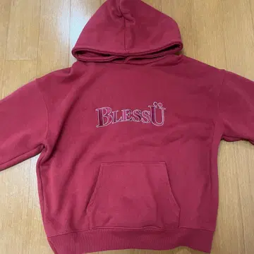 BlessU 빨간색 후드티