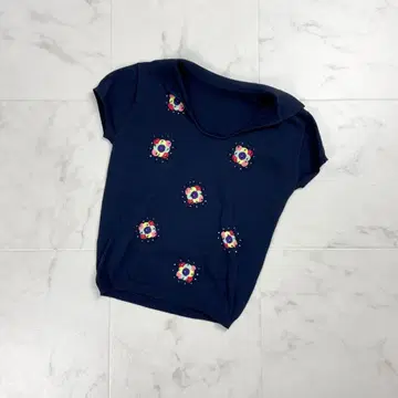 칼 라거펠트 비즈 자수 니트 풀오버 블랙 사이즈 F*FD888