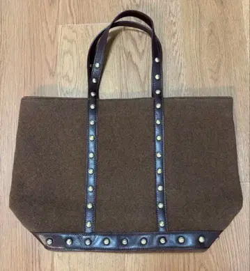 바네사브루노 스터드 토트백 새상품급