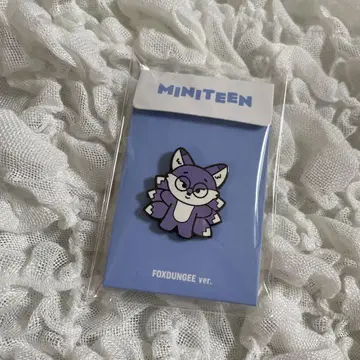 miniteen 핀 배지 FOXDUNGEE