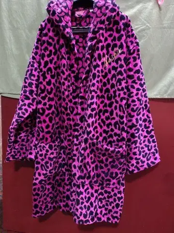 카라카라 후드 부착 가운