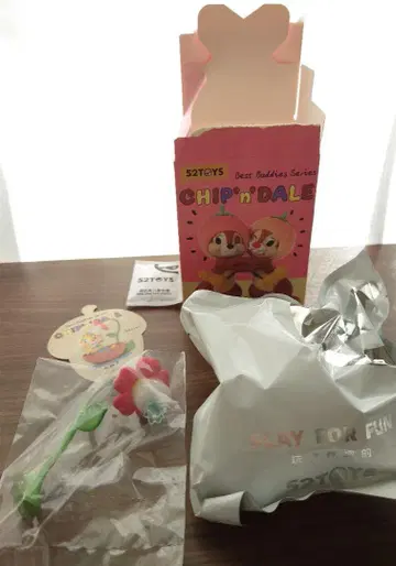 [ 시크릿 ] 52TOYS 칩과 데일 클라리스