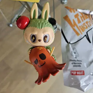 popmart 팝마트 labubu wacky mart