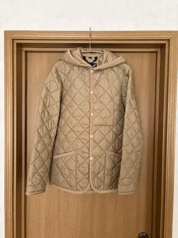 새상품급 Lavenham 퀼팅 자켓 베이지