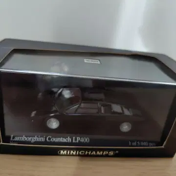 1/43 람보르기니 카운탁 LP400 미니카
