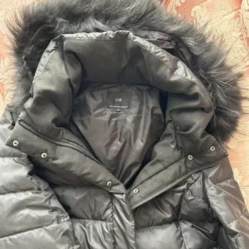 23X 블랙 다운 자켓 42