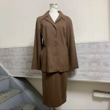 브라운 스커트 셋업