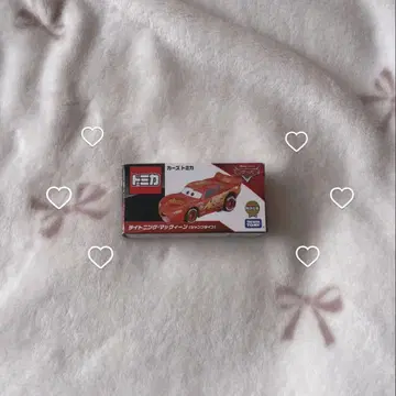 카즈 토미카 라이트닝 맥퀸 점프 타입